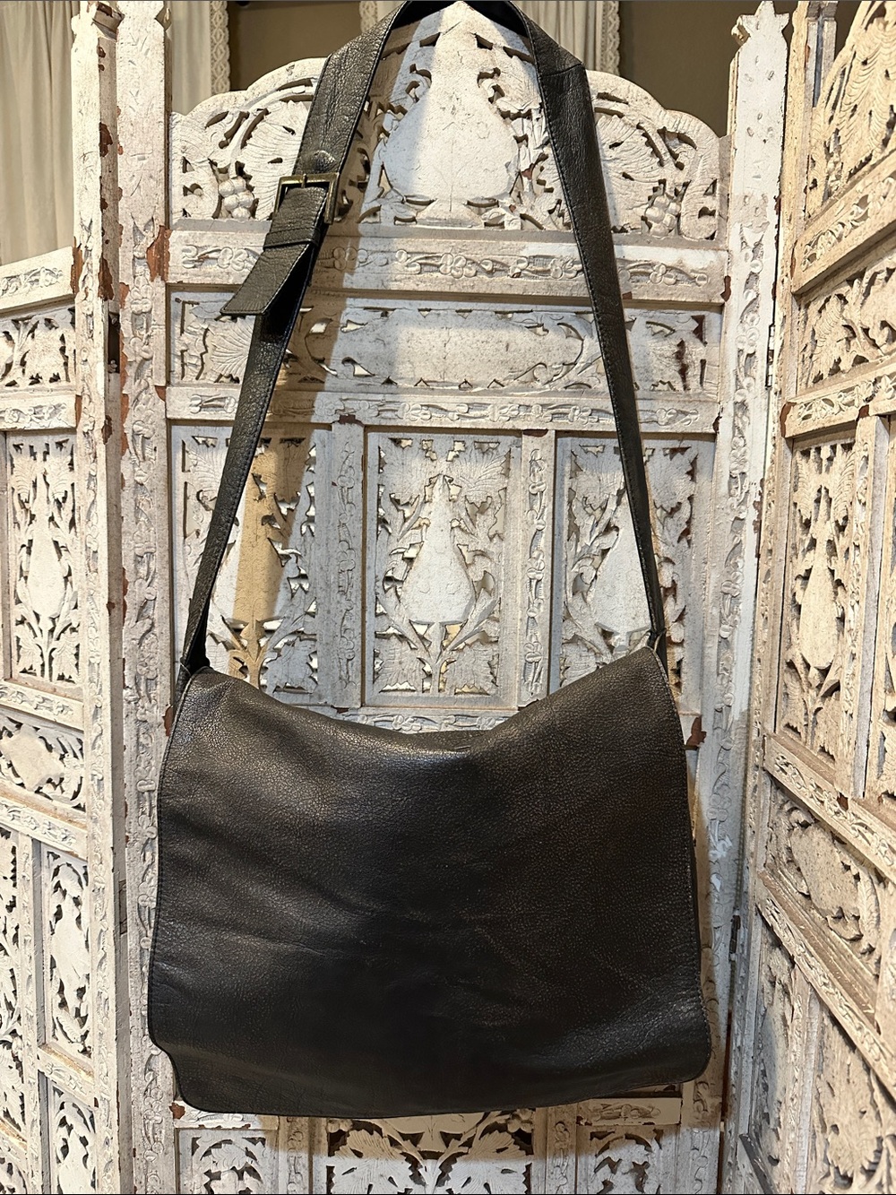 Wilsons Leather Black Pebbled Leather Messenger Bag